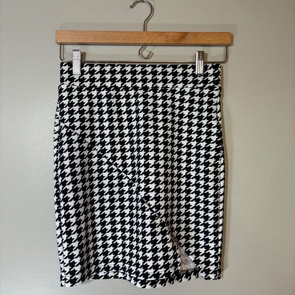 Shein Black White Houndstooth Mini Skirt Front Slit High Waist Size S 4